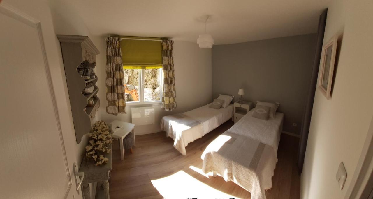 Adorable Maison D'Hotes Bordee D'Etangs Au Calme. Grandcourt  Buitenkant foto