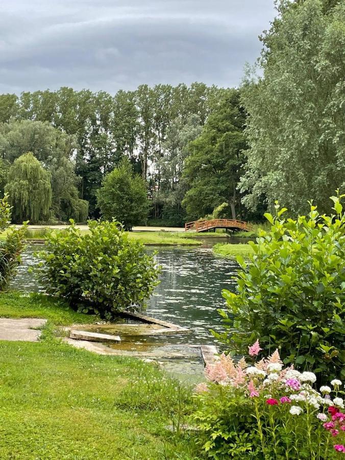 Adorable Maison D'Hotes Bordee D'Etangs Au Calme. Grandcourt  Buitenkant foto